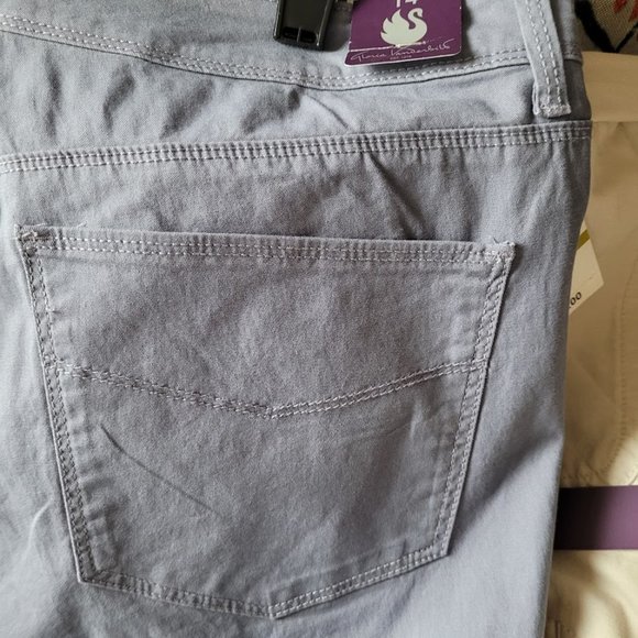 GLORIA VANDERBILT JAMIE MOON SHADE SHORTS - Picture 3 of 6